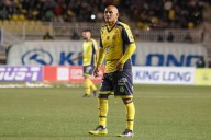 El hombre venido del planeta gol: la emotiva despedida de Humberto Suazo en Quillota