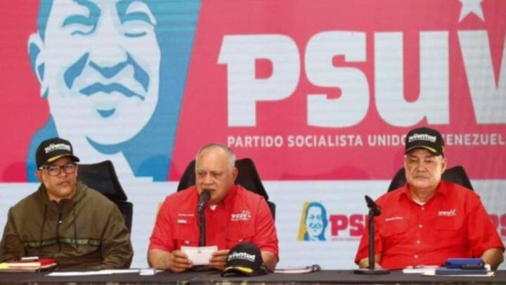 Cabello acusa a la oposición de planificar actos terroristas