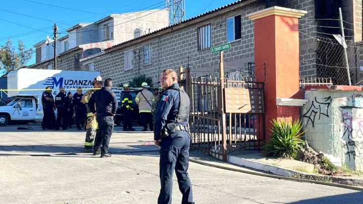 Incendio en Pórticos de Santa Fe Deja un Fallecido, un Lesionado y Dos Perros Sin Vida