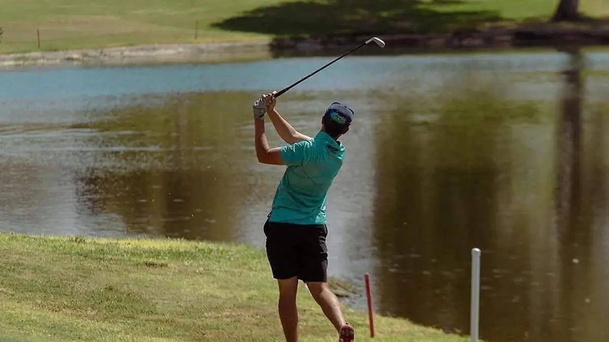 Gabriel Derbez se proclamó campeón del 51 Torneo Anual de Golf de Campestre Torreón