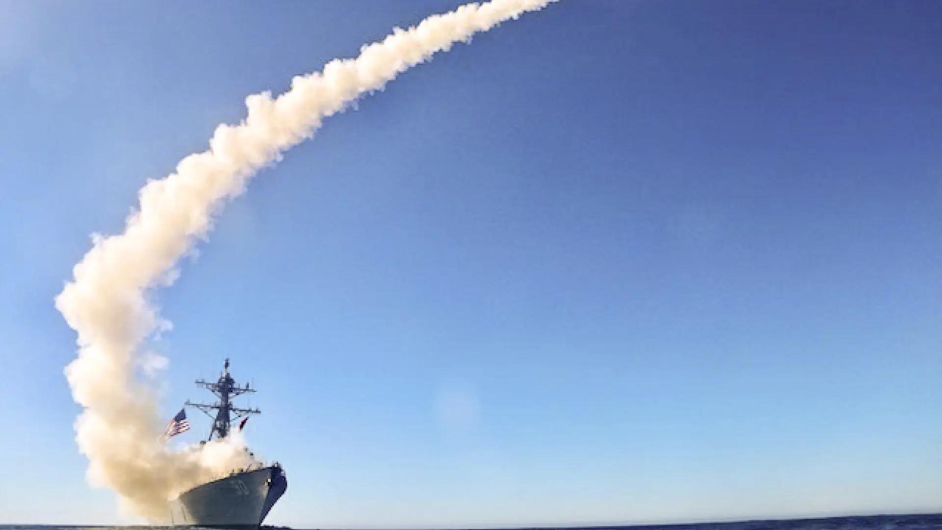 Trump confiesa su reticencia a entregar los Tomahawk a Ucrania porque pondría "en peligro" a EEUU