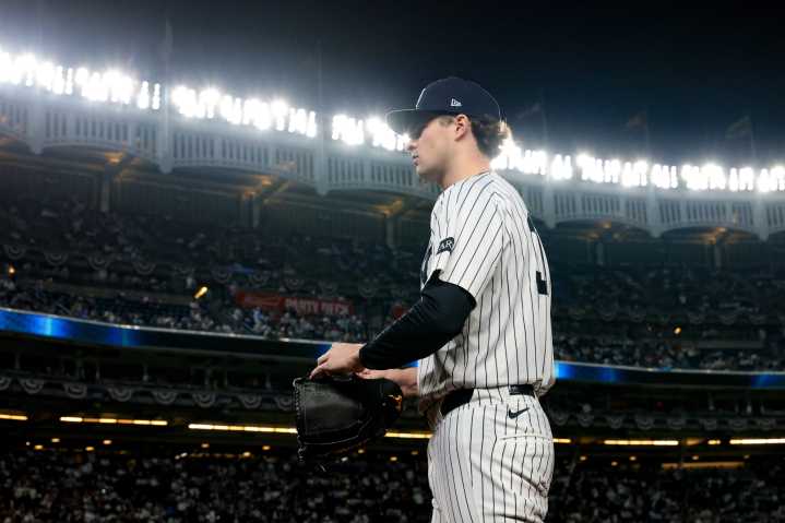 A Schlitt show in the Bronx: Yankees' emerging star challenged Boston with velocity and they had no answer