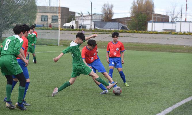 Puerto Natales y Punta Arenas animarán final regional Sub