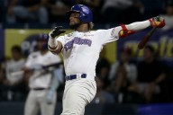 El Novato del Año de la LVBP, se une a los Tiburones para repartir batazos en la UCV
