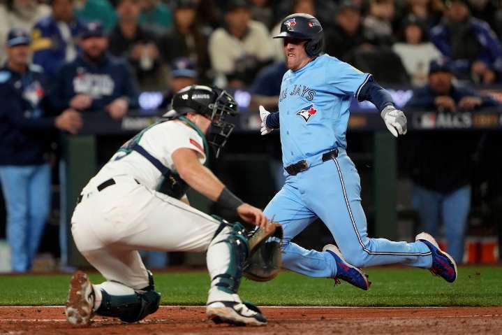 Where to watch the Blue Jays vs. Mariners ALCS, Game 5, today for free