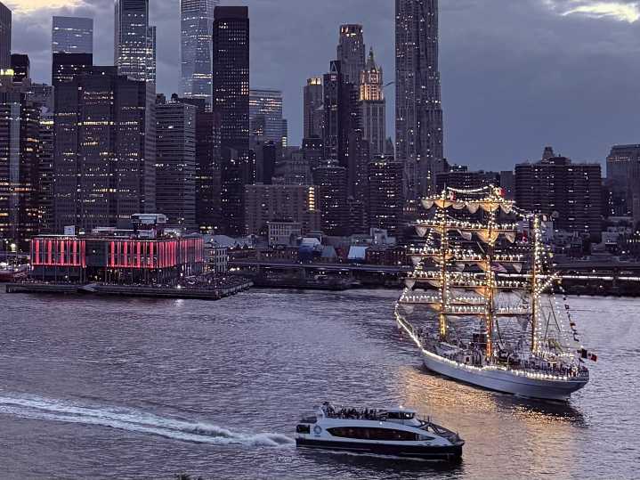 Mexican navy ship departs New York after deadly Brooklyn Bridge collision repairs