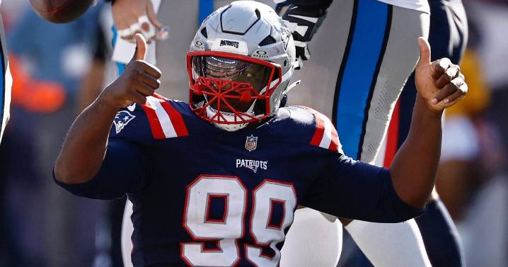 Patriots trade Keion White to 49ers, AP source says