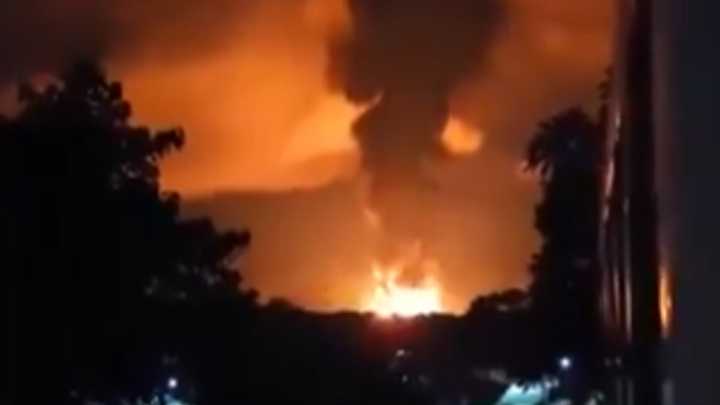 Explotan Ductos de Pemex en Xicotepec de Juárez, Puebla: Reportan Fuerte Incendio e Inundaciones