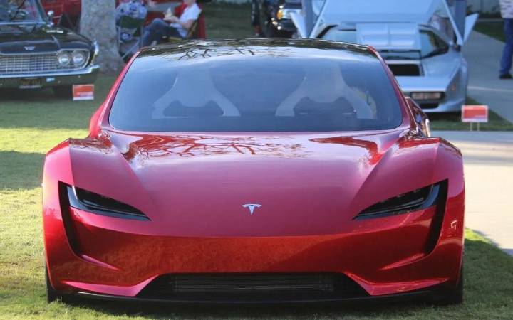 Elon Musk’s biggest tech rival just canceled his Tesla Roadster