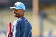 Former Boston Red Sox MVP wins 2025 Roberto Clemente Award