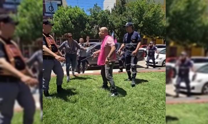 Según la policía, “se intervino de forma inmediata para hacer cesar la pelear y restablecer el orden”