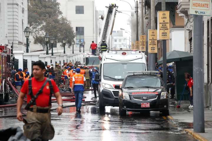 Ministerio de Cultura inspecciona inmueble afectado por incendio en Centro Histórico