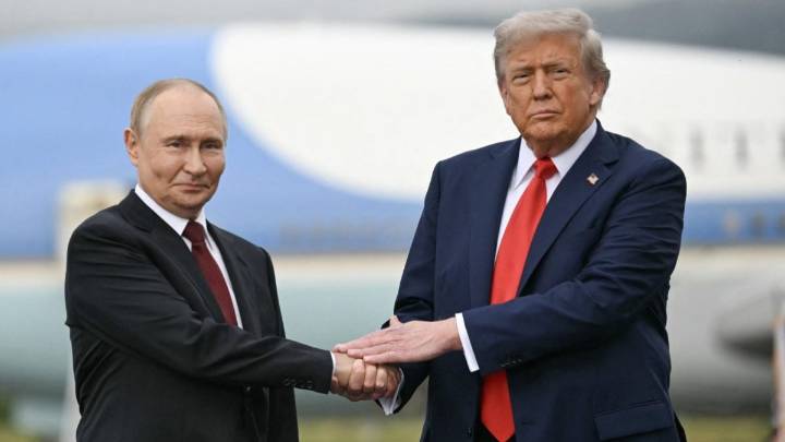 Trump to hold talks with Putin in Hungary in effort to end Ukraine War