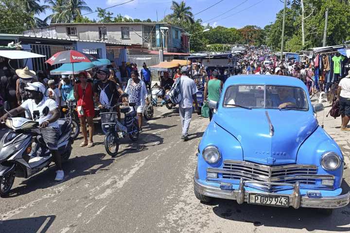 Vuelos, remesas, comercio y finanzas: siete décadas de sanciones de EE.UU. contra Cuba