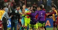 “Deberán controlarse”: Prensa argentina carga contra la U por la pelea final con los jugadores de Lanús