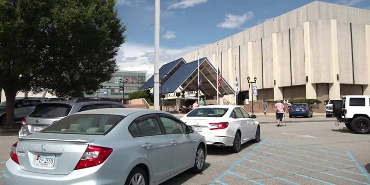 Roanoke leaders exploring bringing casino to Berglund Center