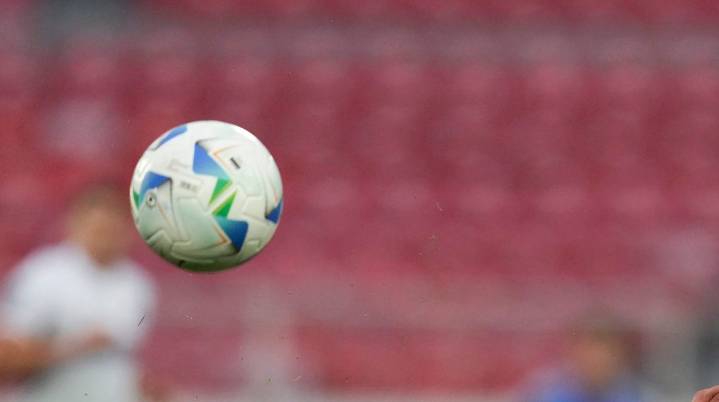 Muere futbolista brasileño Antony Ylano tras chocar con su motocicleta contra una vaca