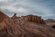 Rocas Coloradas: el laberinto natural de Chubut donde buscan a los dos jubilados desaparecidos desde hace una semana