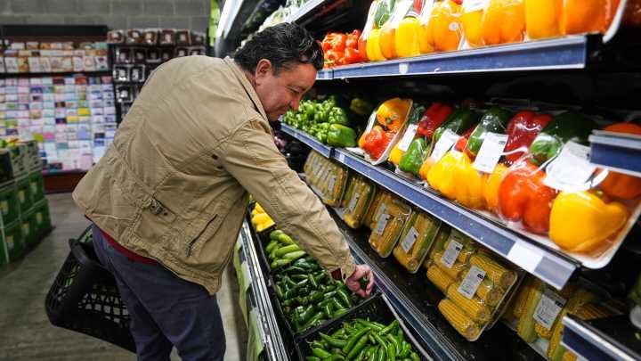 Judge expresses skepticism about the Trump administration plan to suspend SNAP benefits