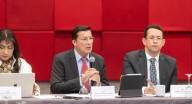 “No habrá aplazamiento”: Registrador Hernán Penagos descarta suspensión de elecciones Pese a las alertas de peligro electoral, el registrador afirma que los riesgos sólo se focalizan en algunas zonas.