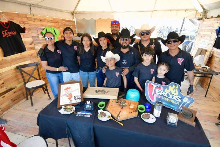 Rodeo Saltillo: Deleitan en familia con deliciosas hamburguesas y hot dogs