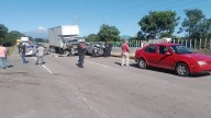 Carambola en la autopista Orizaba-Córdoba; tramo cerrado a Veracruz