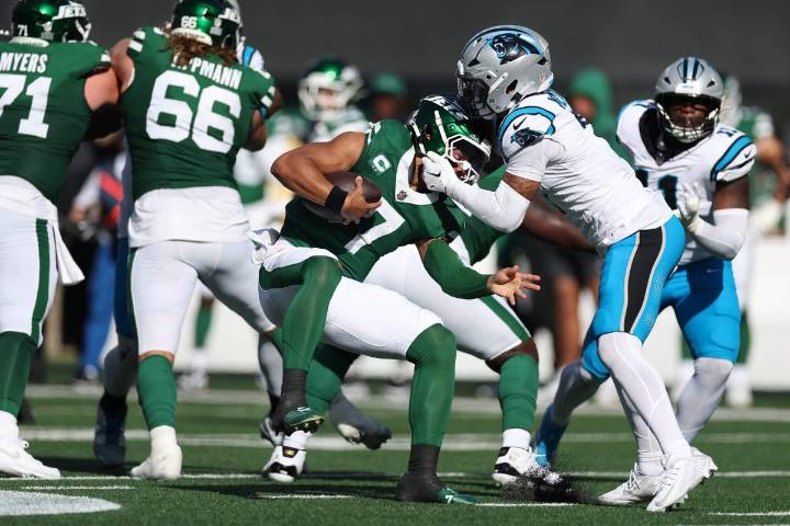 With Tyrod Taylor hurt, Justin Fields to remain Jets' starter in Week 8