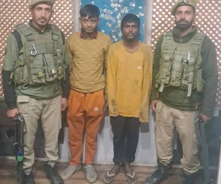 Police arrest duo wanted in 2013 burglary cases in Anantnag