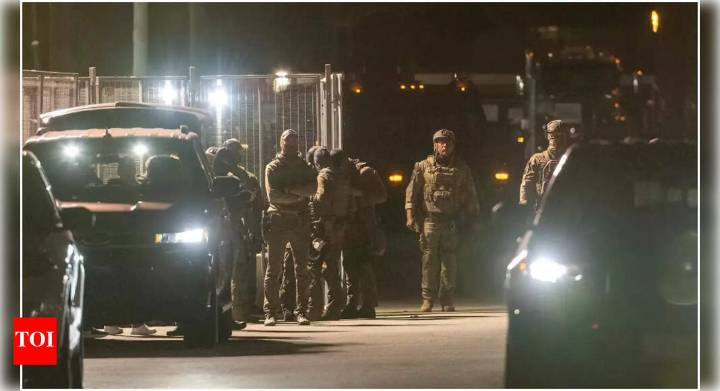 US appeals court blocks Trump request to send National Guard to Chicago amid immigration protests