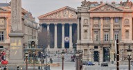 Discover Paris: Right Bank luxury or Left Bank boho?