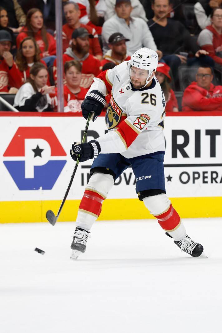 Wings keep rolling, stymie Panthers for 3rd straight win - The Rink Live | Coverage of youth, junior, high school and college hockey