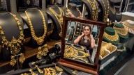 I inherited gold jewellery from close relative. How much tax will I pay when I sell it in the market?