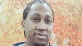 Video: Michigan officers spray handcuffed prisoner Demetrius Buckley