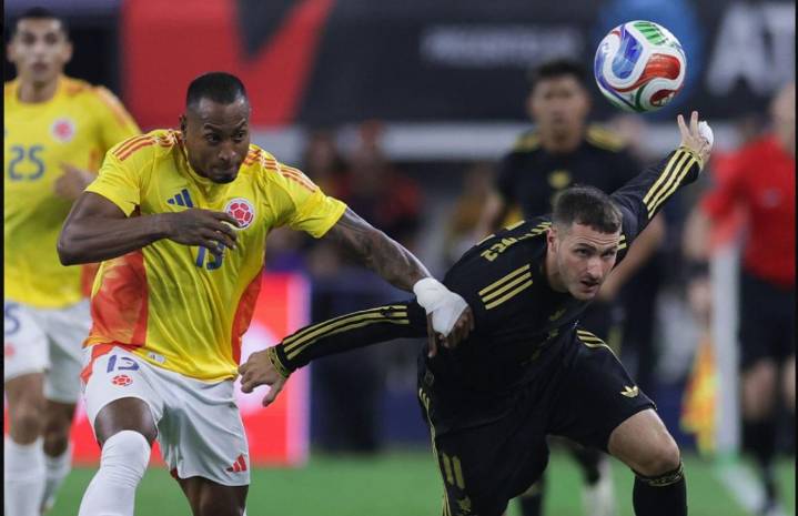 Colombia aplasta 4-0 a México
