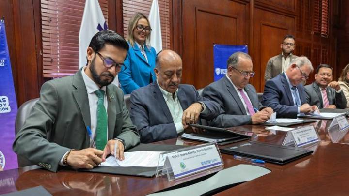 UACH y SFP otorga becas para profesionalización de servidores públicos