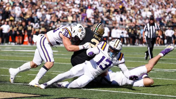 Is LSU out of the playoff? Explaining CFP chances after road loss to Vanderbilt