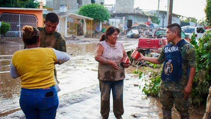Suman 70 muertos por las lluvias en cinco estados; 72 siguen desaparecidos