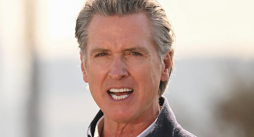 Gavin Newsom tiene plazo hasta el 12 de octubre para firmar esta ley que beneficiaría a familias inmigrantes con hijos