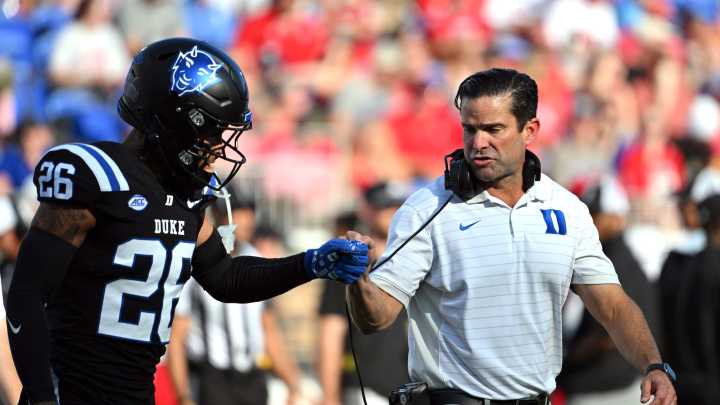 Duke football LB Bradley Gompers ejected for targeting vs Cal