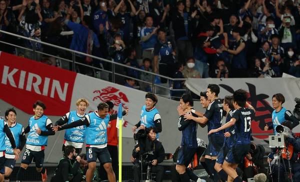Japón derrota por primera vez a Brasil con remontada en amistoso