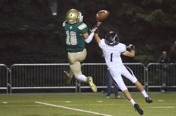 Photo gallery of football action between Marine City and Pontiac Notre Dame Prep