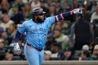 Blue Jays rally for five runs in third inning of Game 3 vs. Mariners