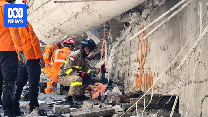 Rescuers recover more bodies of teenage victims after school collapse in Indonesia