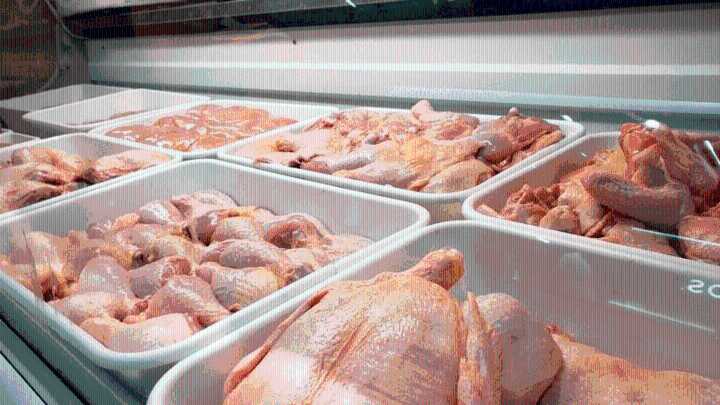 Por un brote de influenza aviar, bajó el precio del pollo y subió el...