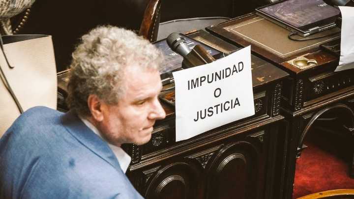 Intento de magnicidio: archivan parcialmente la causa contra Milman y citan a su acusador