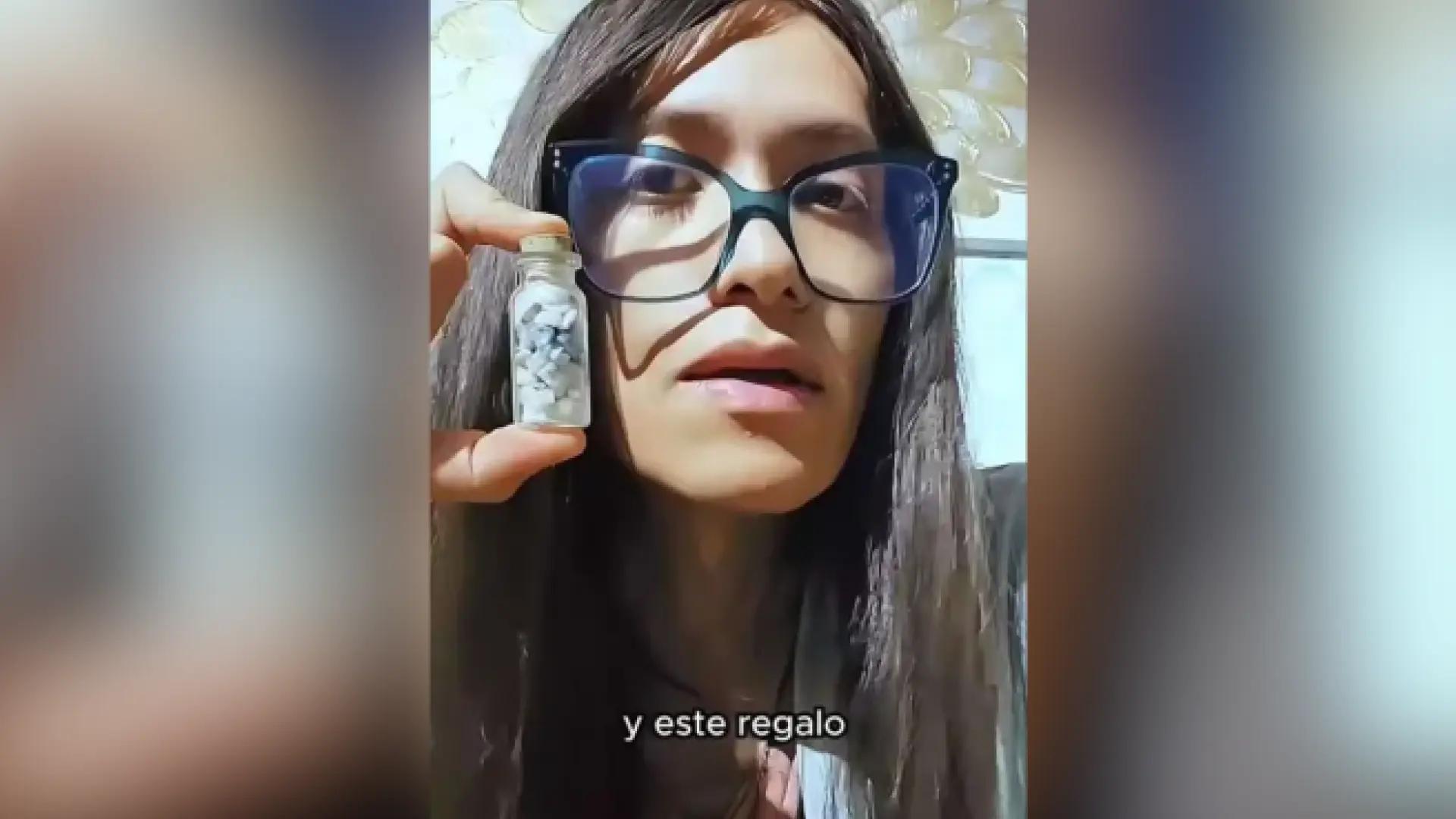 La sorpresa de un 'tiktoker' mexicano al recibir el regalo de un fan: "Un niño de 9 años me mandó uranio"