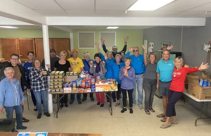 Christmas in October – Coronado Rotary spearheads food collection and donation event