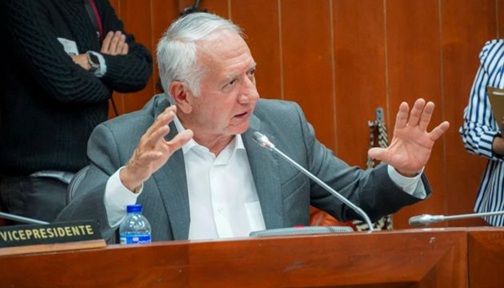 MinSalud se ‘salió de los chiros’ en el Senado