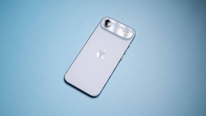 The iPhone Air is the coolest phone I used in 2025