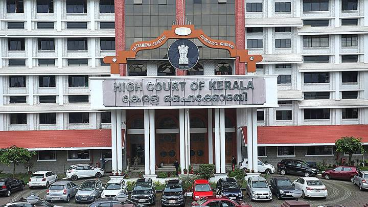Kerala HC forms SIT to probe reduced weight of gold-clad plates of Dwarapalaka in Sabarimala